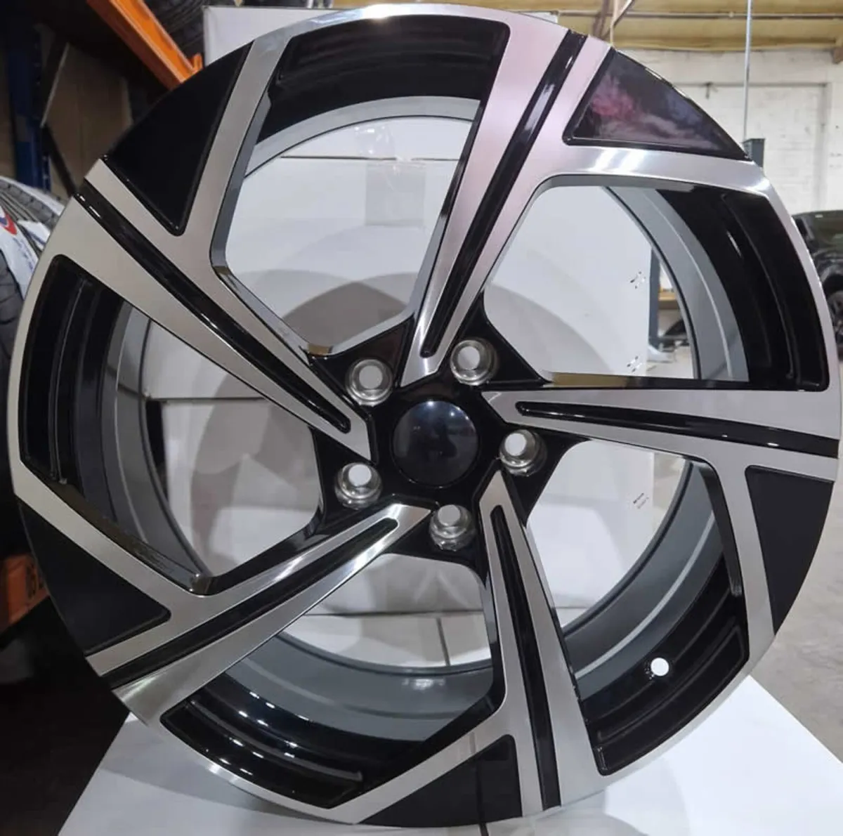 18" TGA Jerez Style Alloys & Tyres For Golf, Leon - Image 2