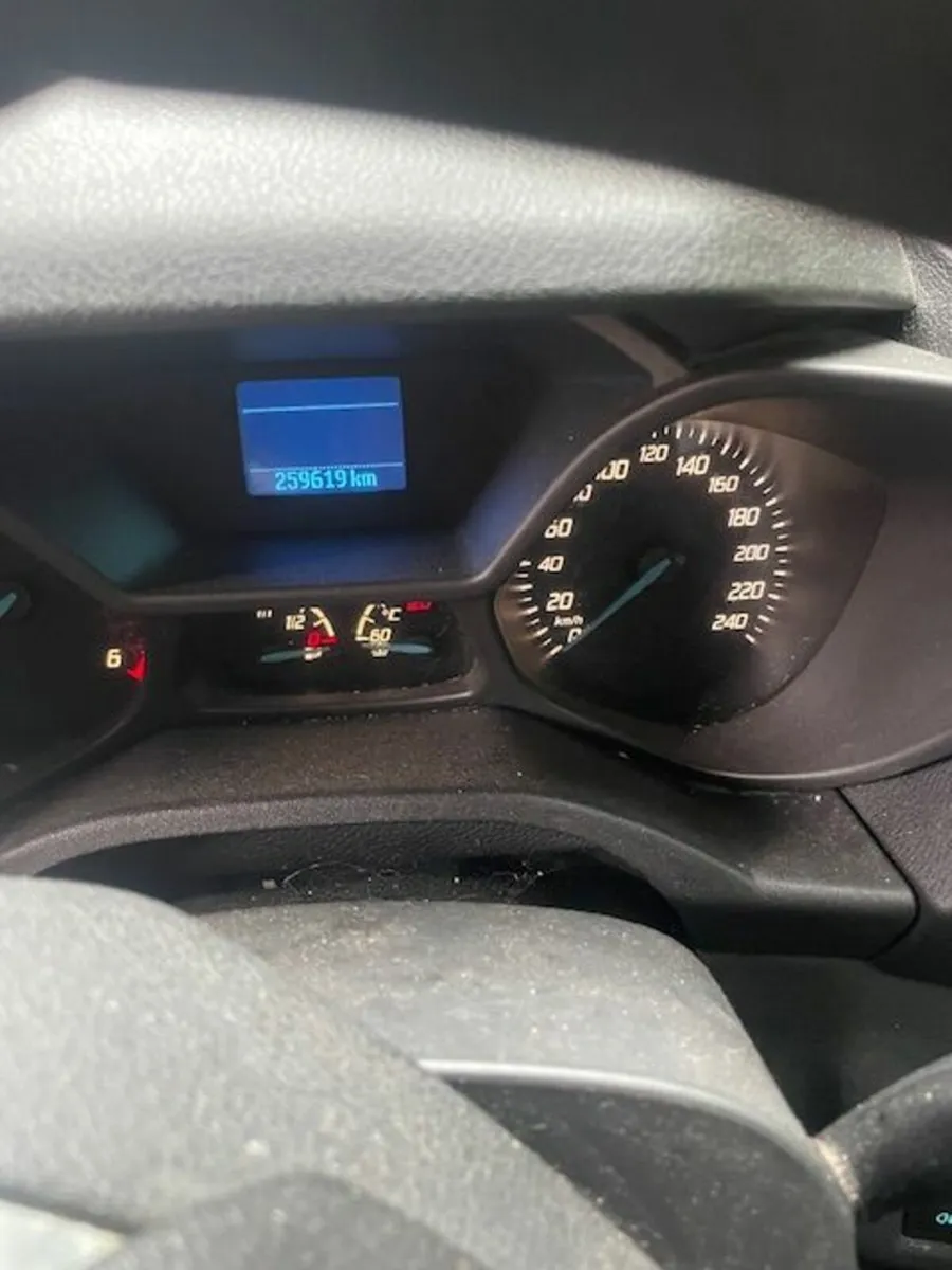 Ford Transit Connect 2016 - Image 2