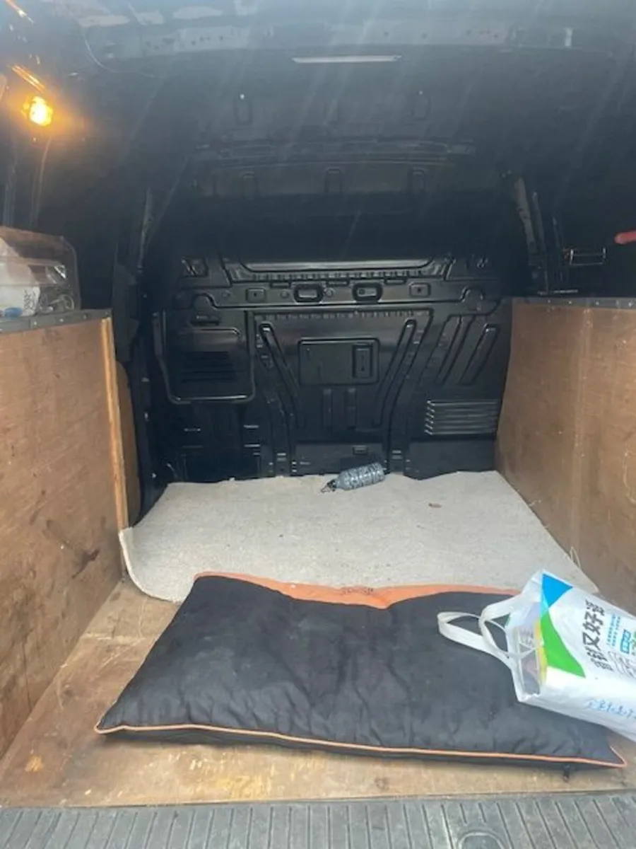 Ford Transit Connect 2016 - Image 4