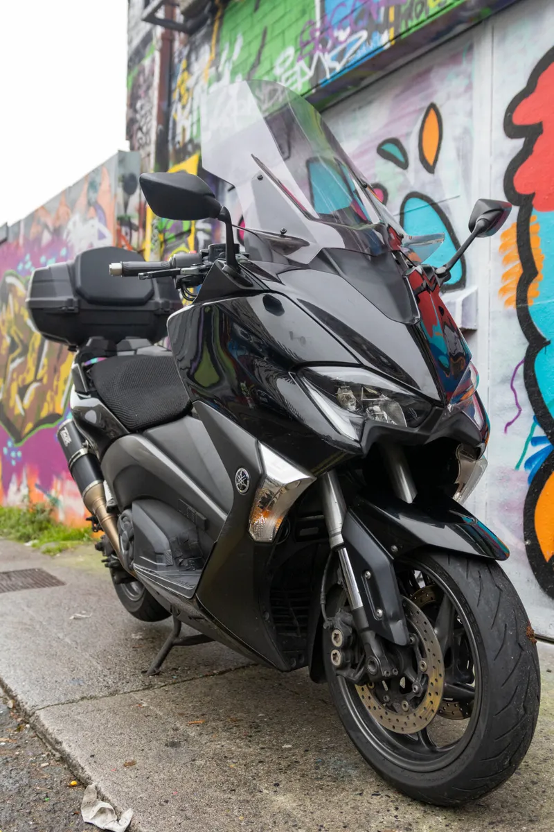 Yamaha T-Max 530 2018 - Image 2