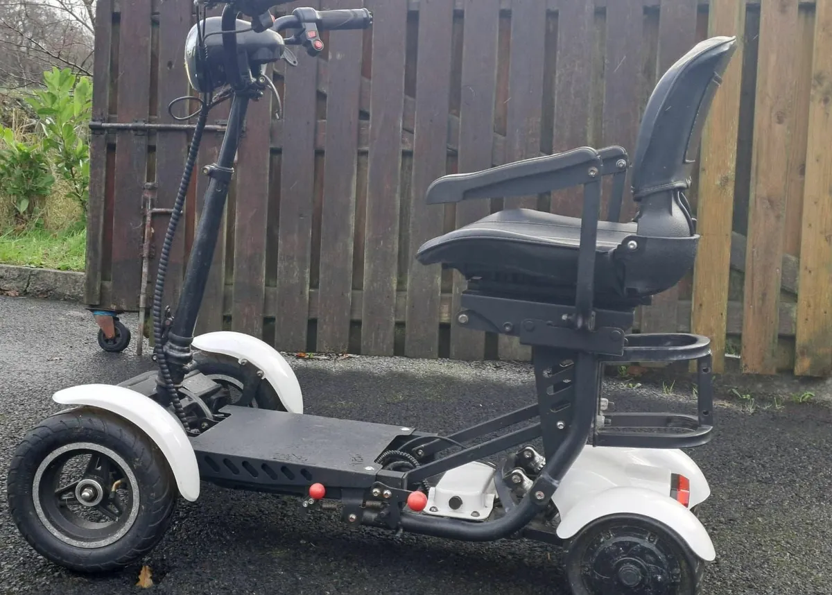 Mobility scooter or golf cart
