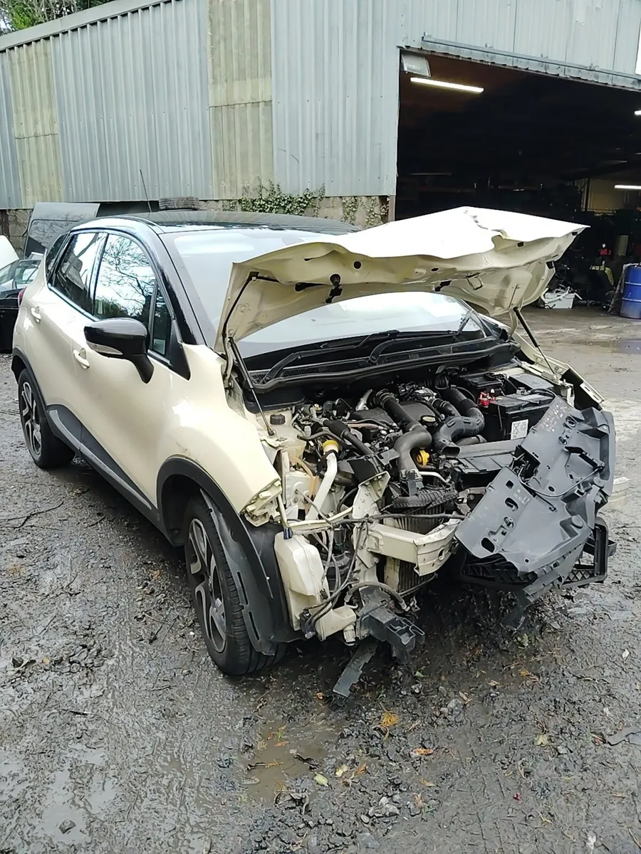 Breaking Renault capture 2017 diesel - Image 2