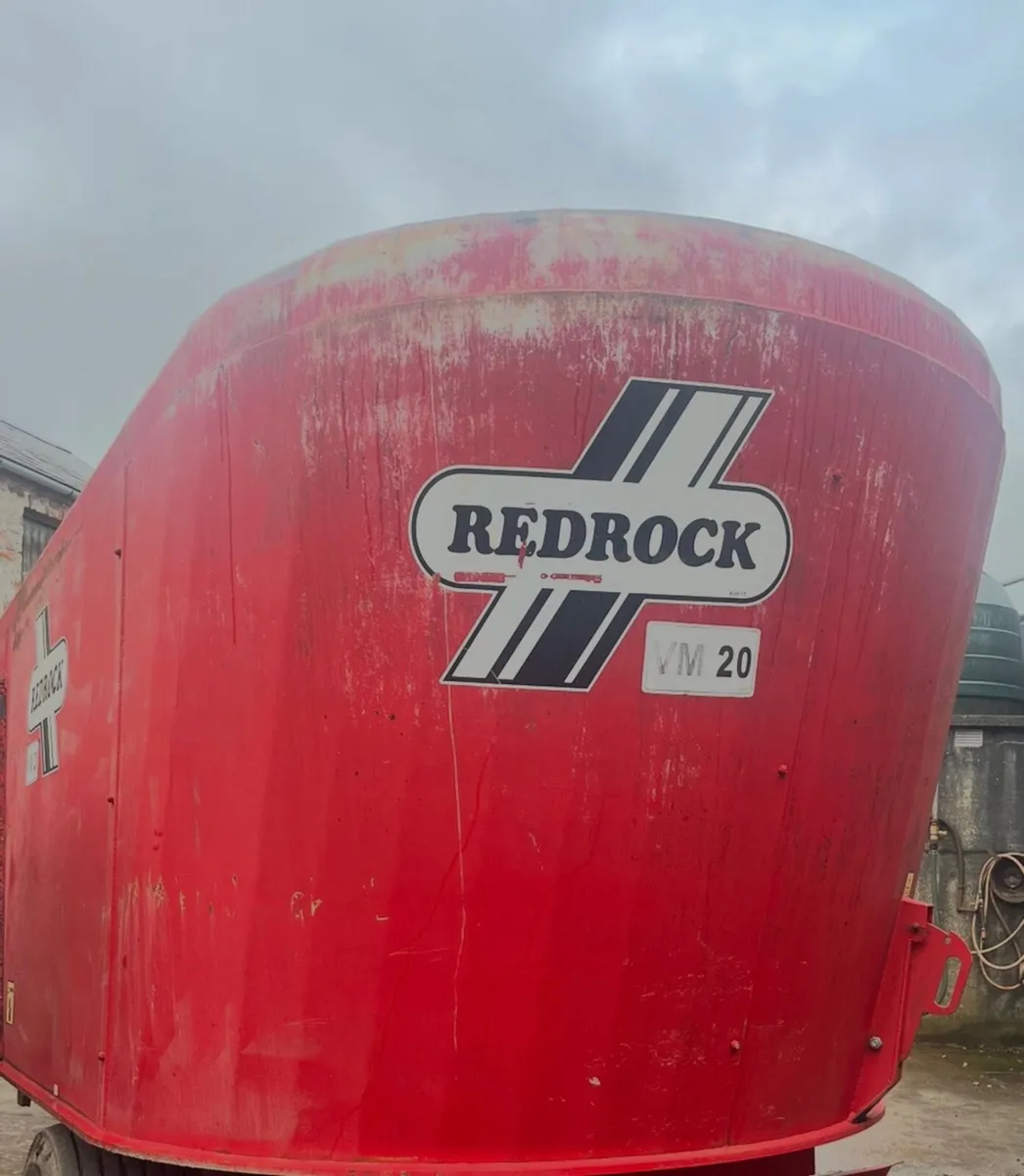 Used Redrock VM20 Twin Tub Diet Feeder - Image 2