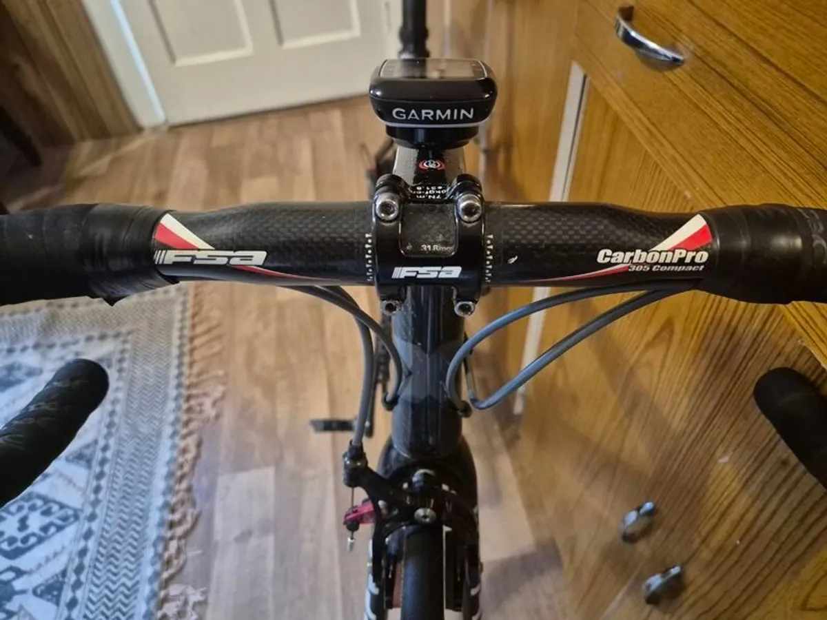 Immaculate Professional Weight Road Racing Machine - Image 4