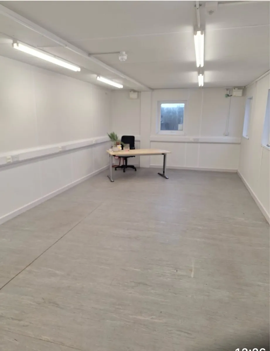 Office Space / Storage / Light Workshop. - Image 1