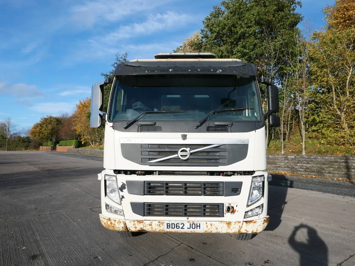 2012 Volvo FM 410 8x4 Steel Tipper Body - Image 3