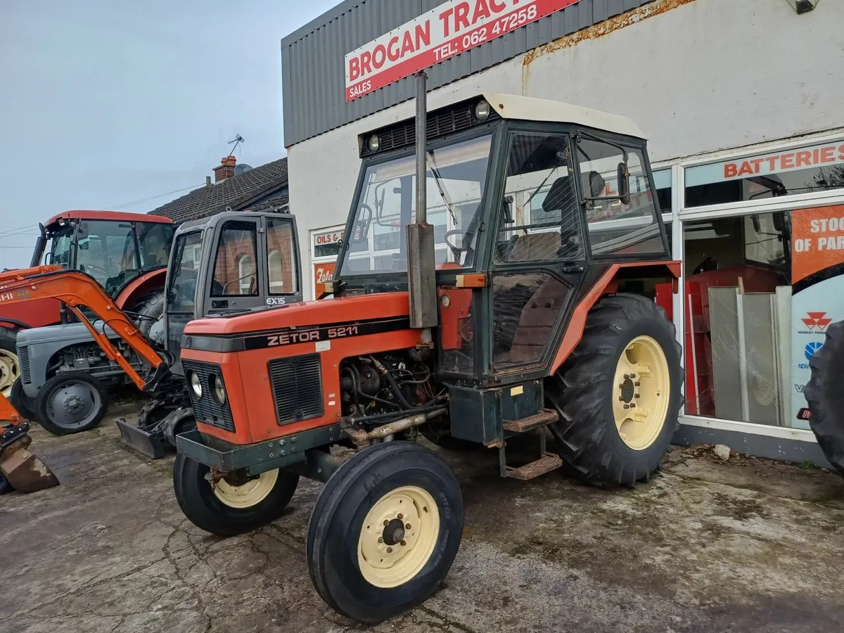 Tractors For Sale - Image 4