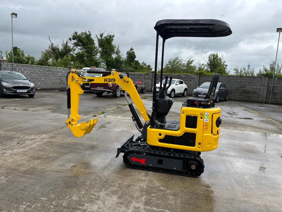 Rippa R319 1 Ton Micro Digger - Image 2