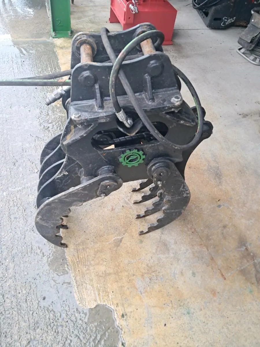 Timber/ Rock Grabs - Image 3