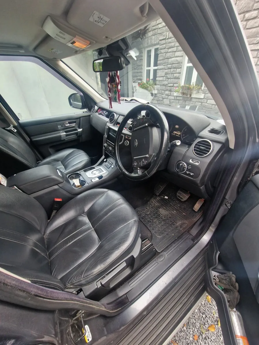 Land Rover Discovery 2014 - Image 3