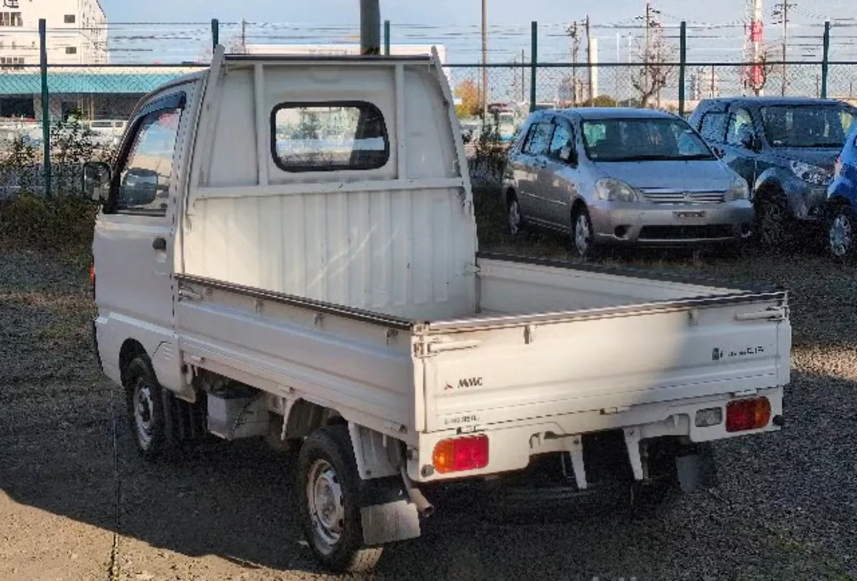 1992 Mitsubishi Minicab- vintage mini truck! - Image 3