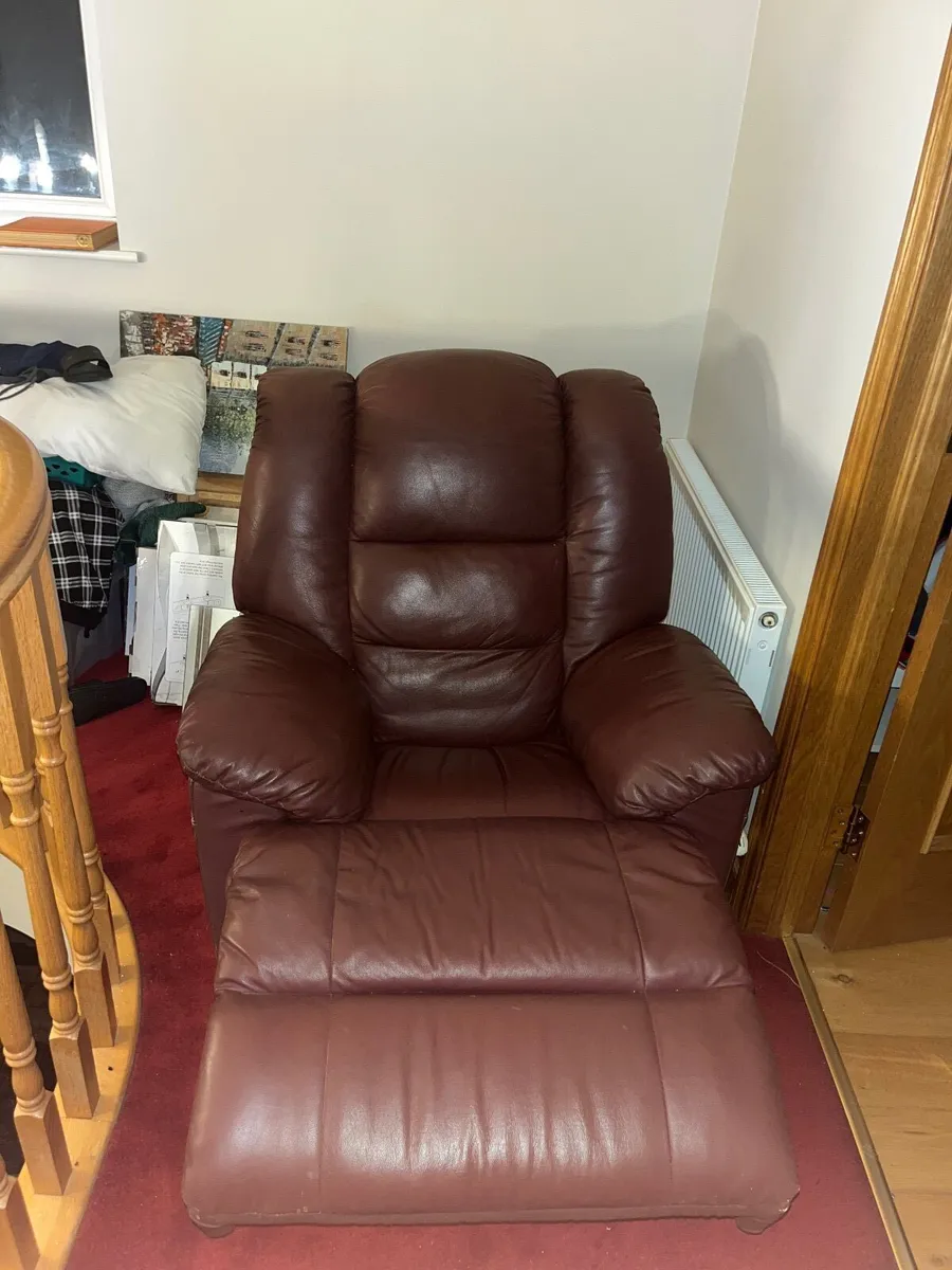 Couch recliner - Image 3