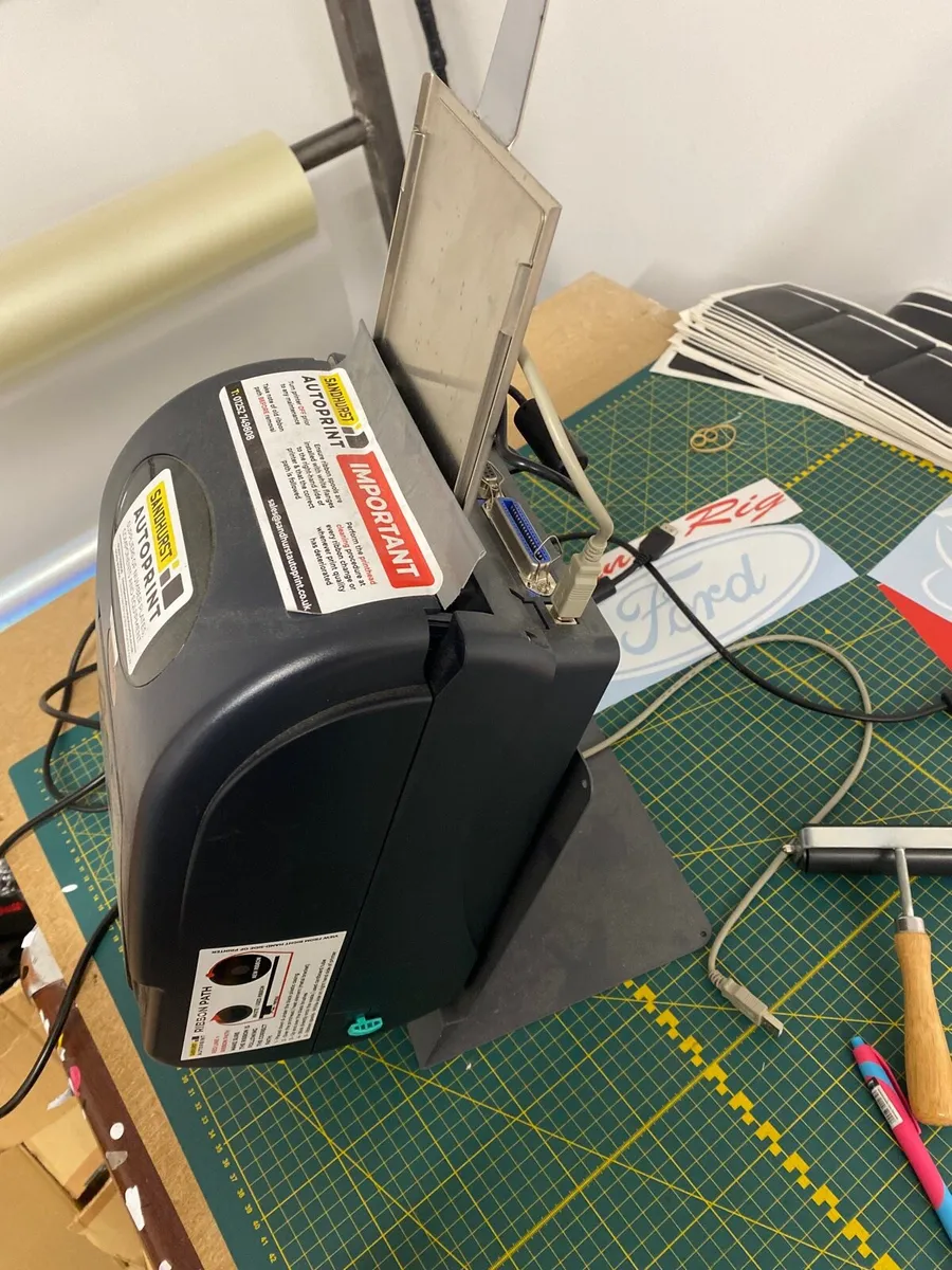 Registration plate printer and roller - Image 2