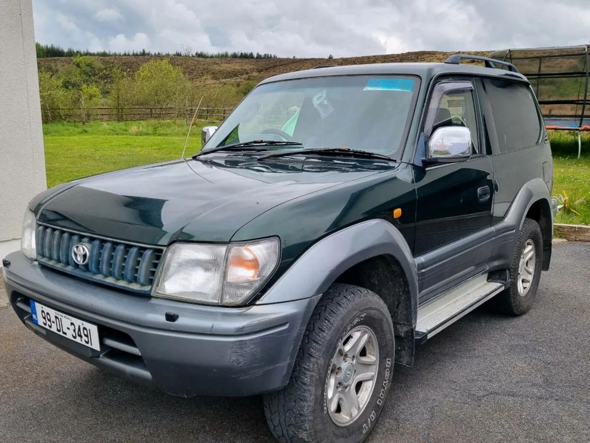 WANTED 1999 Toyota Landcruiser - front wings - Image 3