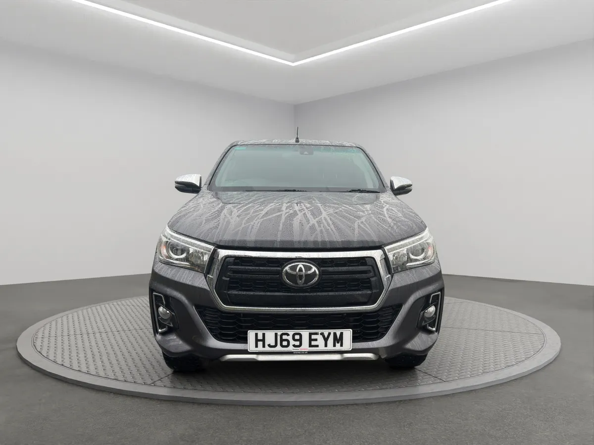 2019 Toyota Hilux Invincible X - Image 1