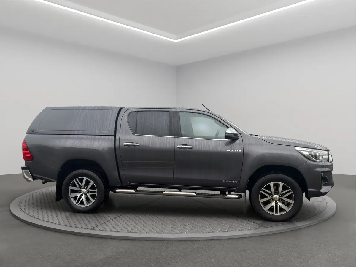 2019 Toyota Hilux Invincible X - Image 3