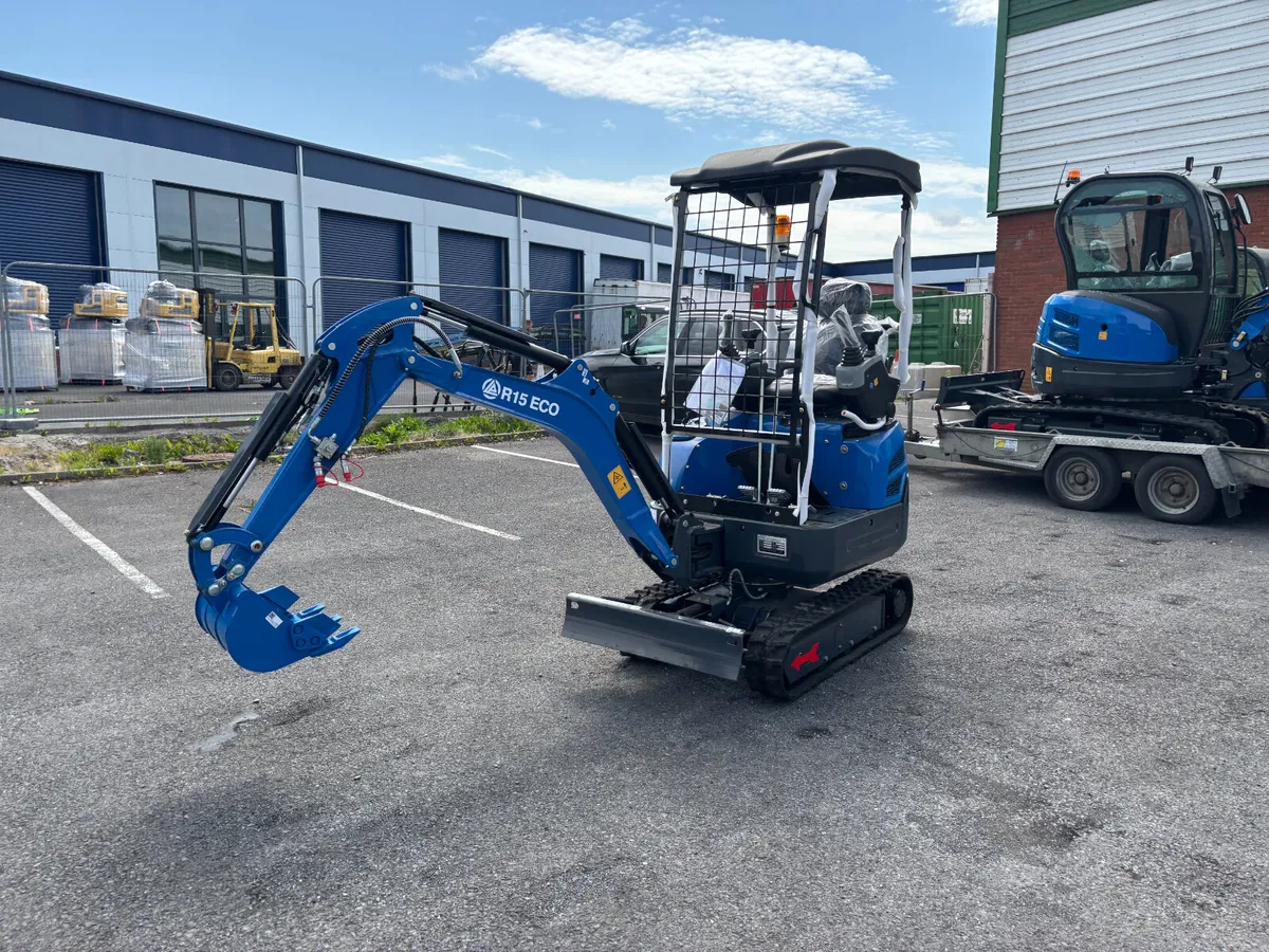 Kubota Powered 1.5 ton Mini Digger. Limited Stock. - Image 3