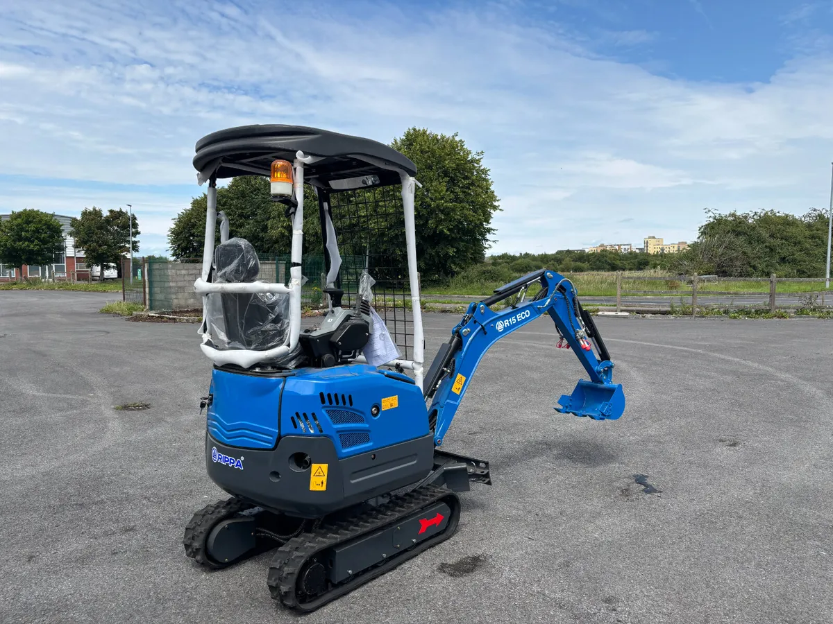 Kubota Powered 1.5 ton Mini Digger. Limited Stock. - Image 4