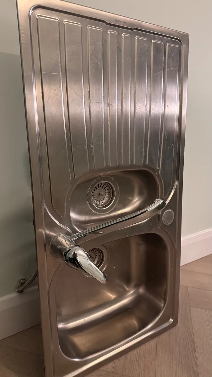 Kitchen sink for sale - Image 2