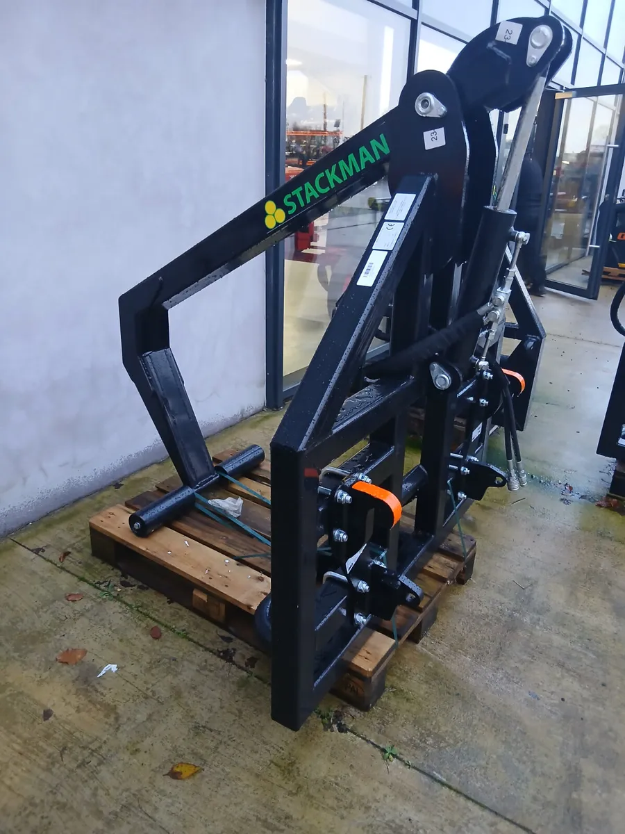 TR3 & Stackman bale handler - Image 3