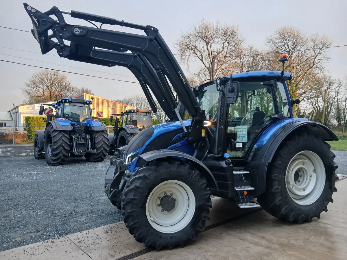 Valtra N175 and loader - Image 1