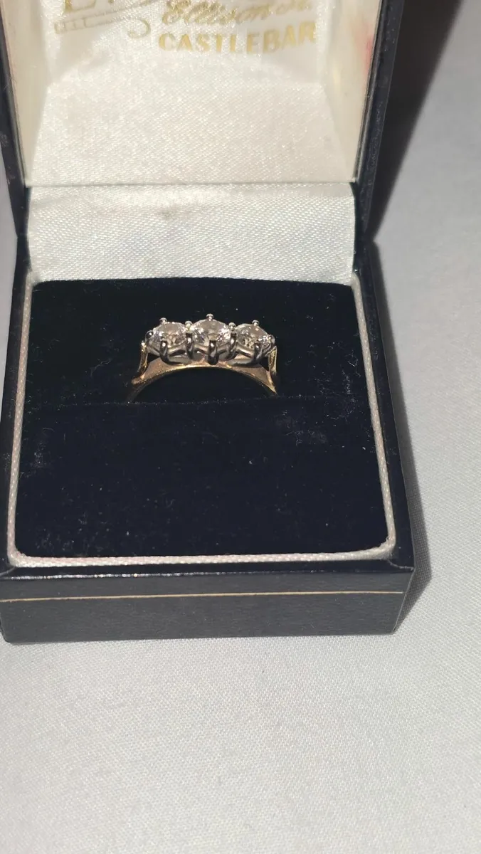 Diamond engagement ring - Image 3