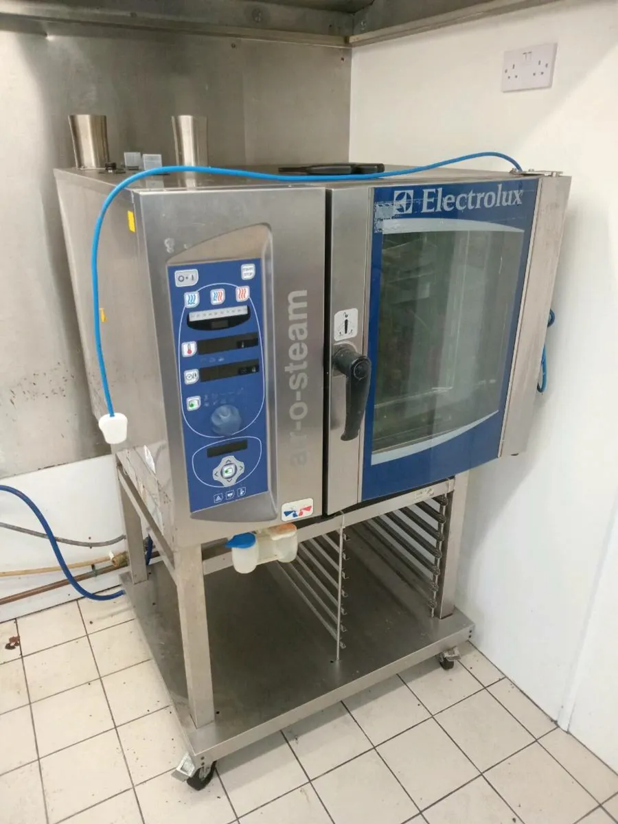 Hotel , Restaurant , Pub , Cafe catering equipment - Image 1