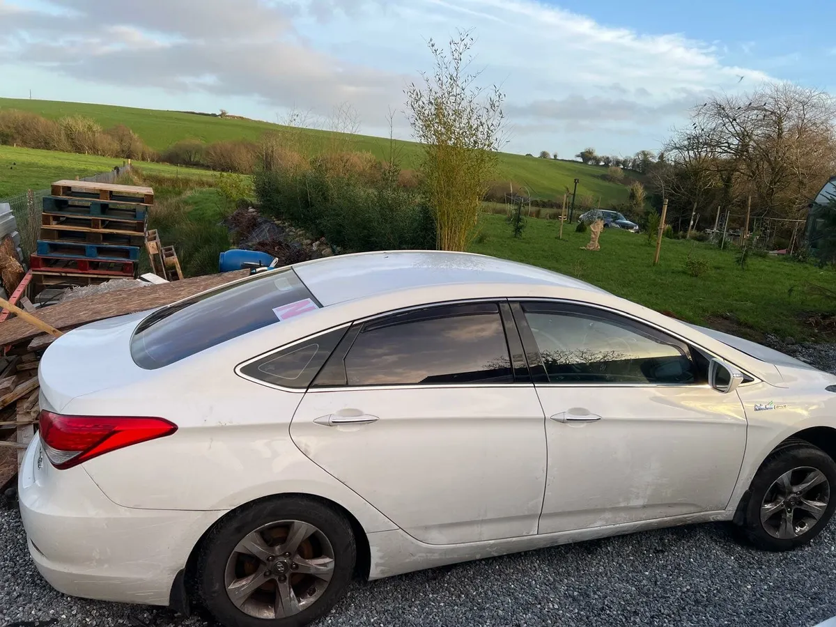 Hyundai I40 for parts - Image 2