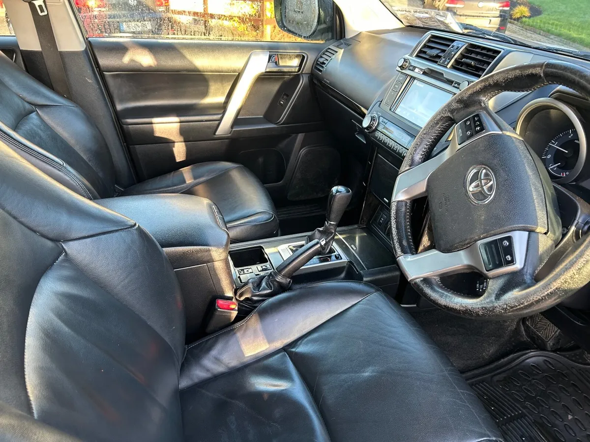 Toyota Land Cruiser 2015 - Image 3