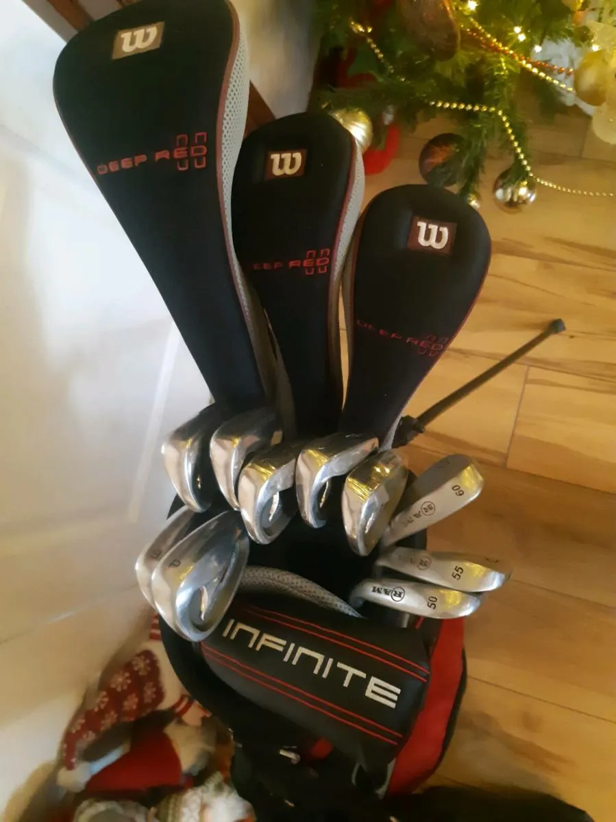 Fantastic Wilson Deep Red Fatshaft Golf Set - Image 1