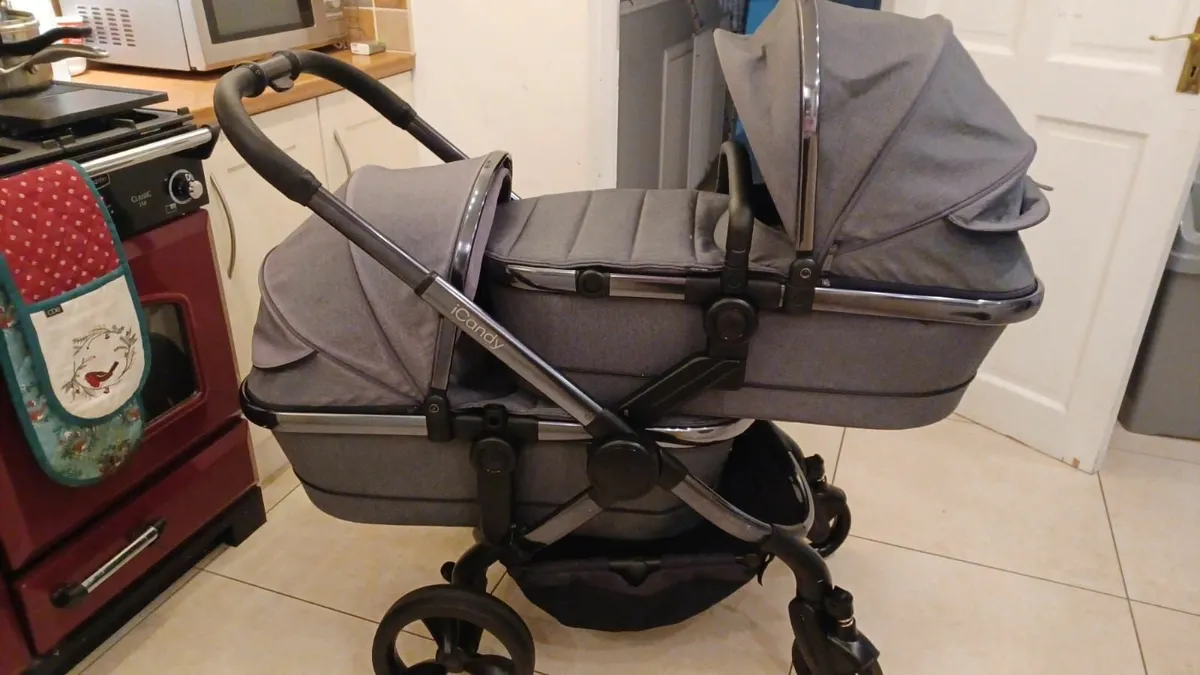 iCandy double buggy - Image 1