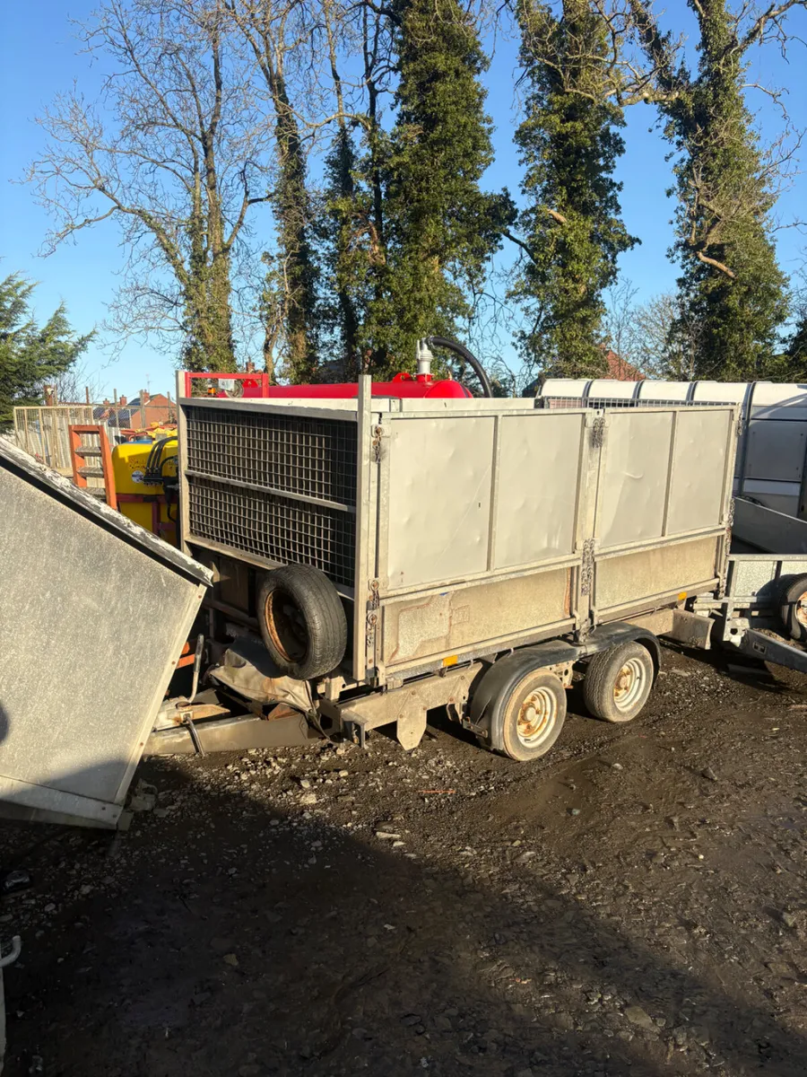 Ifor Williams 10ft tipping trailer - Image 1