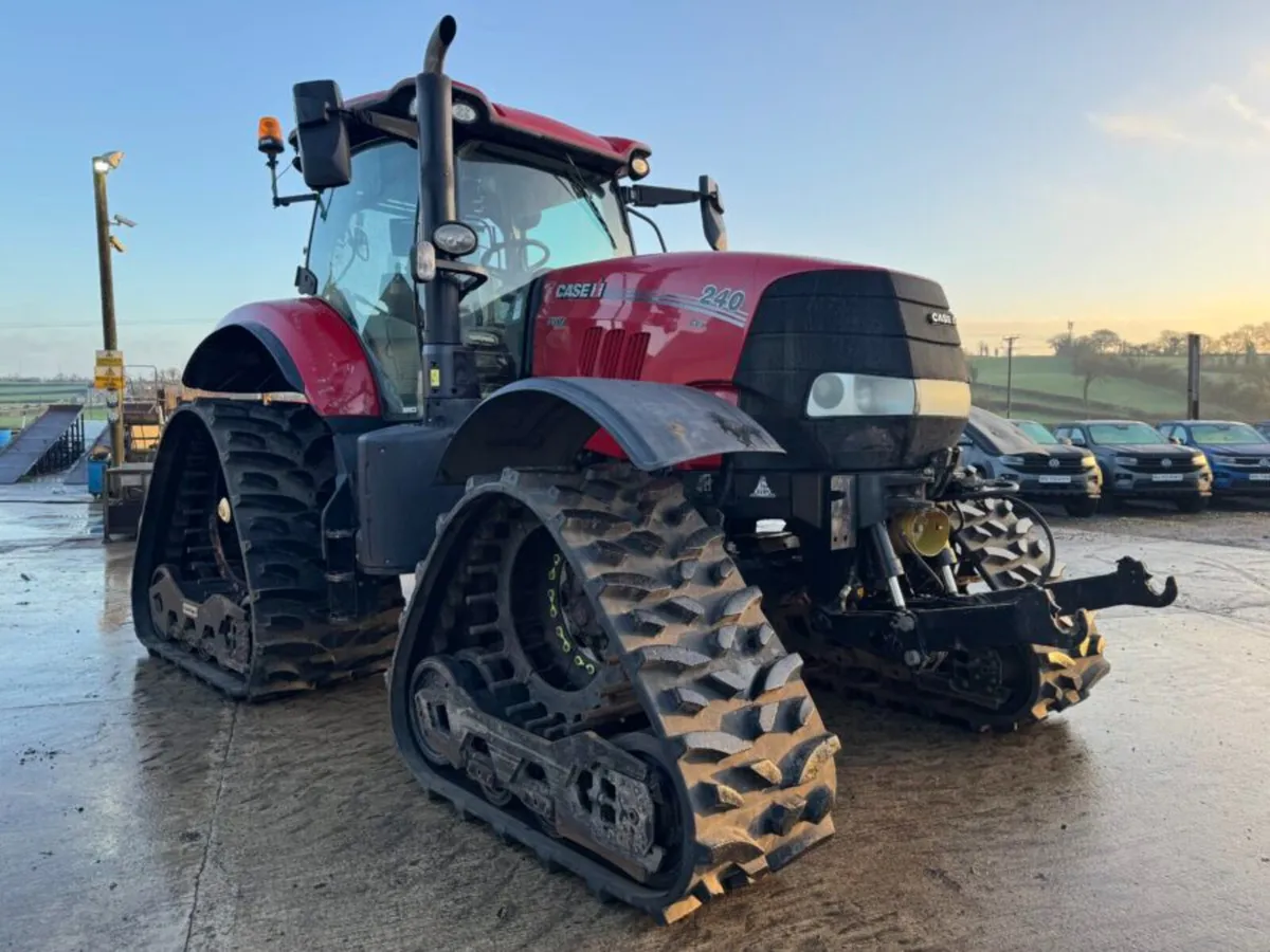 2019 Case 240 CVX - Image 4