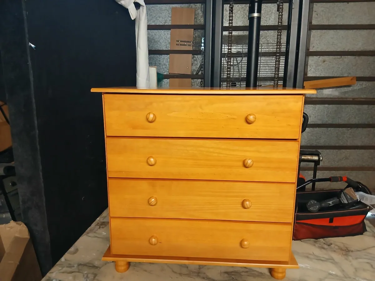 New wardrobe and chest - Image 2