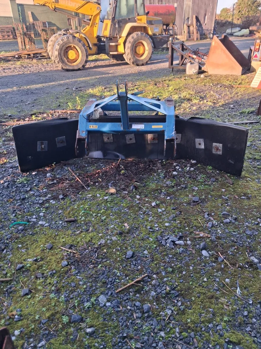 Second Hand Yard Scraper