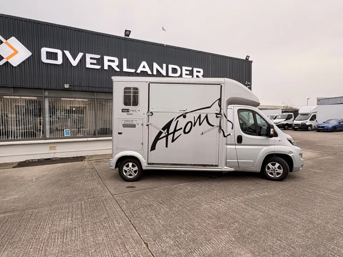 Equi-Trek 2018 Used - Image 2