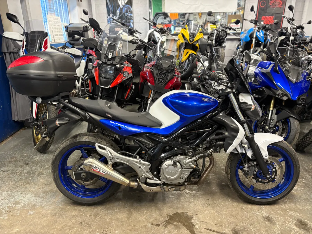 2015 Suzuki Gladius 650. - Image 1