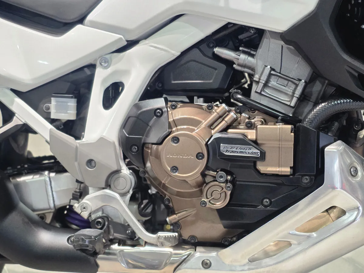 Honda CRF1100 Dct Africa Twin - Image 4