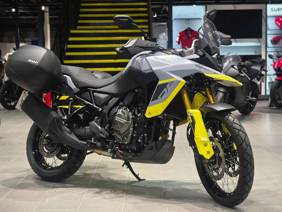 Suzuki DL800DE V-Strom - Image 1