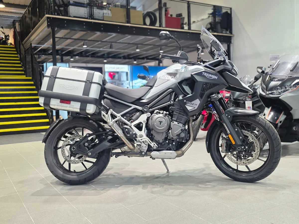 Triumph Tiger 1200 GT Pro - Image 2