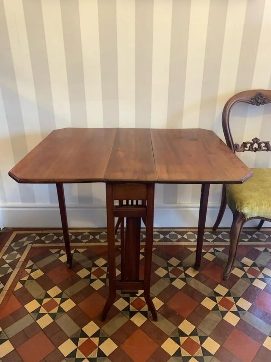Antique mahogany Sutherland table. - Image 3