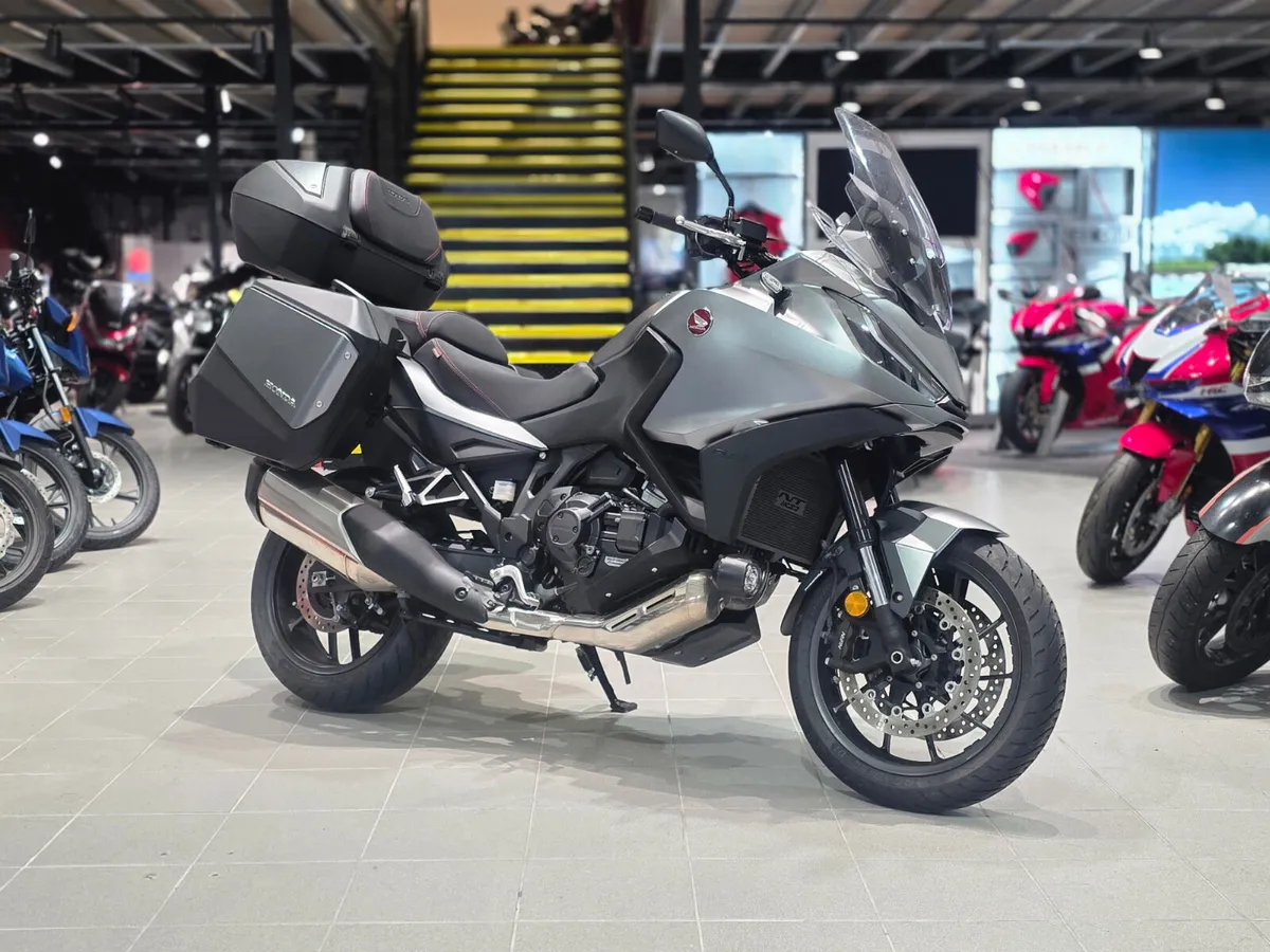 Honda NT1100 DCT - Image 1