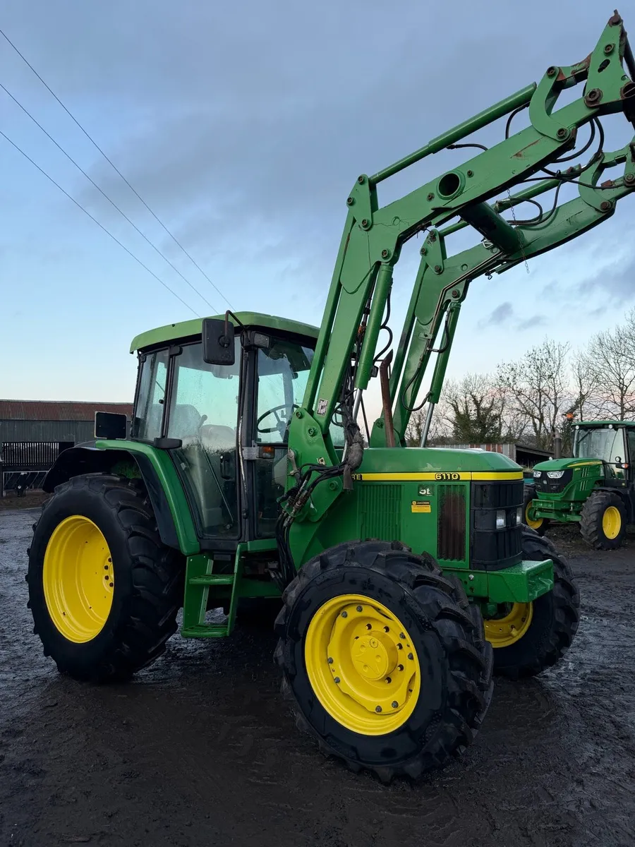 John Deere 6110 - Image 2