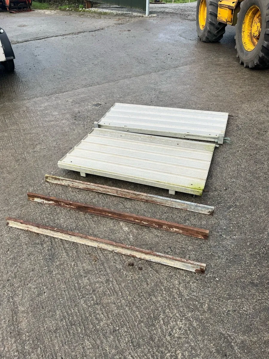 Ifor Williams 8 x 5 Sheep Decks - Image 2