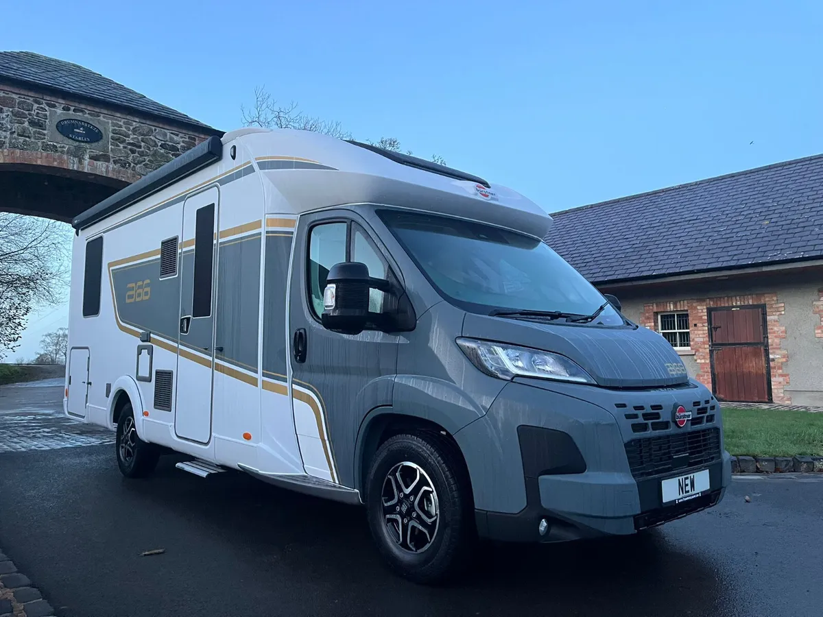 Burstner B66 744 TD - Automatic - Image 1