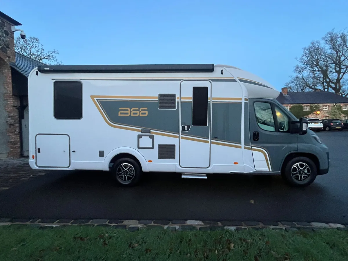 Burstner B66 744 TD - Automatic - Image 3