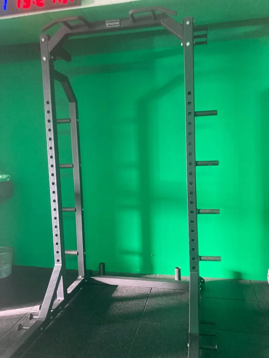 Heavy Half Power Rack – Excellent Condition - Image 1