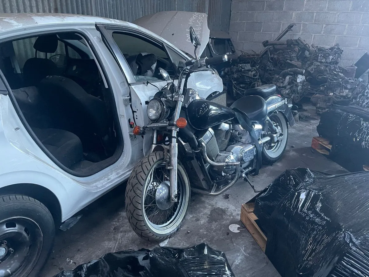 Motorcycle body for breaking - Image 2