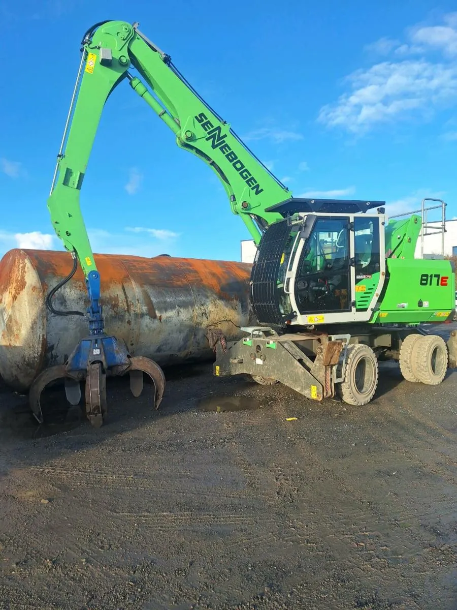 Sennebogen 817 E Material Handler - Image 1