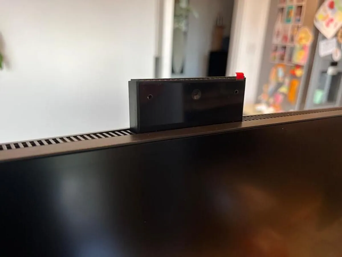 Dell C2722DE QHD Monitor Excellent Condition - Image 4